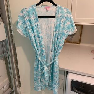 Lilly Pulitzer short sleeve robe